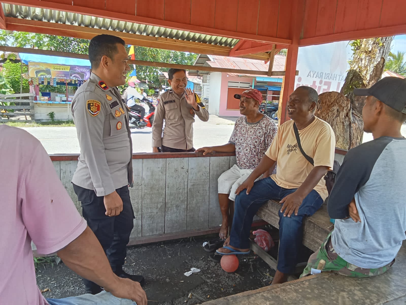 Kapolsek Teluk Elpaputih Kembali Laksanakan Minggu Kasih