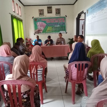Kembali Kasat Binmas Polres Maluku Tengah Gelar Jumat Curhat Di Negeri Tehoru