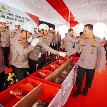 Kapolri Groundbreaking 24 SPPG Jateng, Dukung Penuh Program MBG