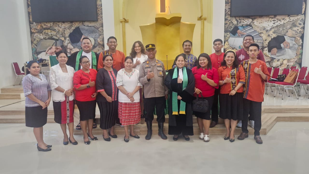 Kapolsek Nusaniwe Kembali Gelar Minggu Kasih di GPM Ebenhaezer, Tekankan Sinergitas dan Waspada Kamtibmas