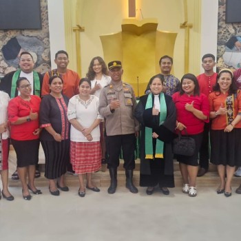 Kapolsek Nusaniwe Kembali Gelar Minggu Kasih di GPM Ebenhaezer, Tekankan Sinergitas dan Waspada Kamtibmas