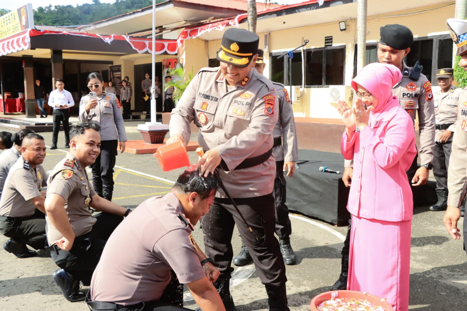 Kapolresta Ambon Pimpin Upacara Kenaikan Pangkat 62 Personel Polri Jelang Hari Bhayangkara ke-79