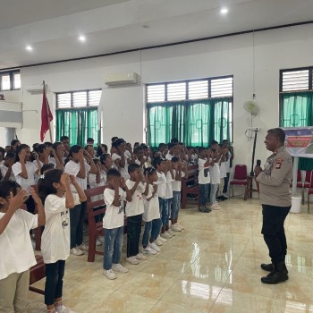 Kapolsek Serwaru Sosialisasikan Pembinaan Kenakalan Anak dan Remaja di Gereja