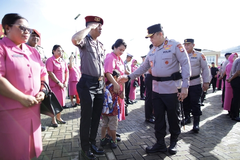 621 Personel Polda Maluku Dinaikan Pangkat, Ini Pesan Kapolda