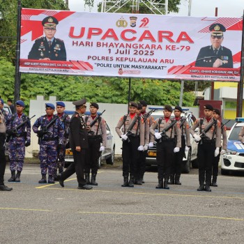 Kapolres Kepulauan Aru, Pimpin Upacara HUT Bhayangkara Ke - 79, Di Mako Polres Kepulauan Aru