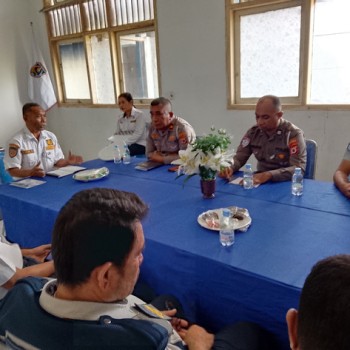 Wakili Kapolres, Kasat Lantas Polres Kepulauan Tanimbar hadiri Pengukuhan Forum Lalu lintas dan angkutan jalan