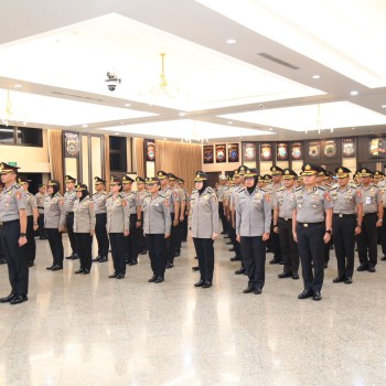 Polri Gelar Korps Raport Kenaikan Pangkat 3 Pati dan 87 Pamen