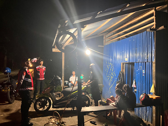 Pantau situasi di malam hari, Sat Samapta Polres Kepulauan Tanimbar intensifkan patroli