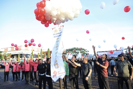 Olahraga Bersama Warnai Peringatan HUT Ke-79 Bhayangkara di Polda Maluku