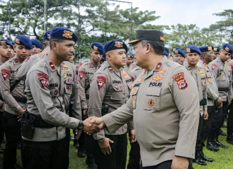Pimpin Apel Gabungan Satuan Brimob, Wakapolda Maluku Tekankan Disiplin dan Profesionalisme