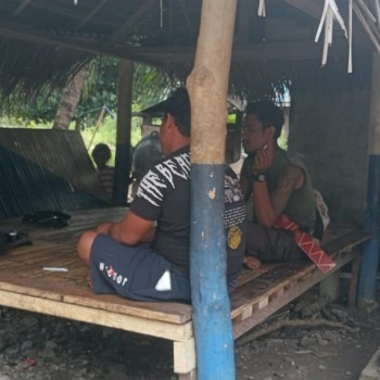 Bhabinkamtibmas Aipda Salawane Himbau Masyarakat Peduli Jaga Kamtibmas