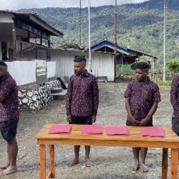 Empat Anggota KKB Kodap III Sinak Nyatakan Ikrar Setia kepada NKRI di Puncak, Papua Tengah