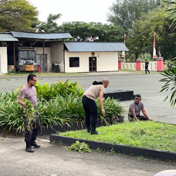 Peduli kebersihan lingkungan kerja, Personel Polres Kepulauan Tanimbar lakukan kurvey
