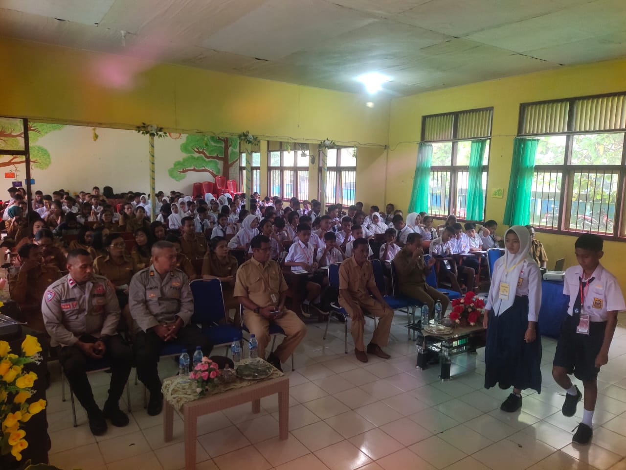 MPLS di SMA Negeri 3 Maluku Tengah Dimulai, Polisi Ajak Siswa Baru Jaga Ketertiban dan Jauhi Narkoba