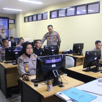 Personel Polda Maluku dan Polres Jajaran Ikut Tes CAT Bahasa Inggris, Raih Beasiswa S2 LPDP