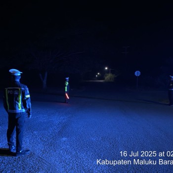 Satuan Lantas Polres MBD Patroli dan Gatur Jalan, Cegah Aksi Balap Liar Malam Hari