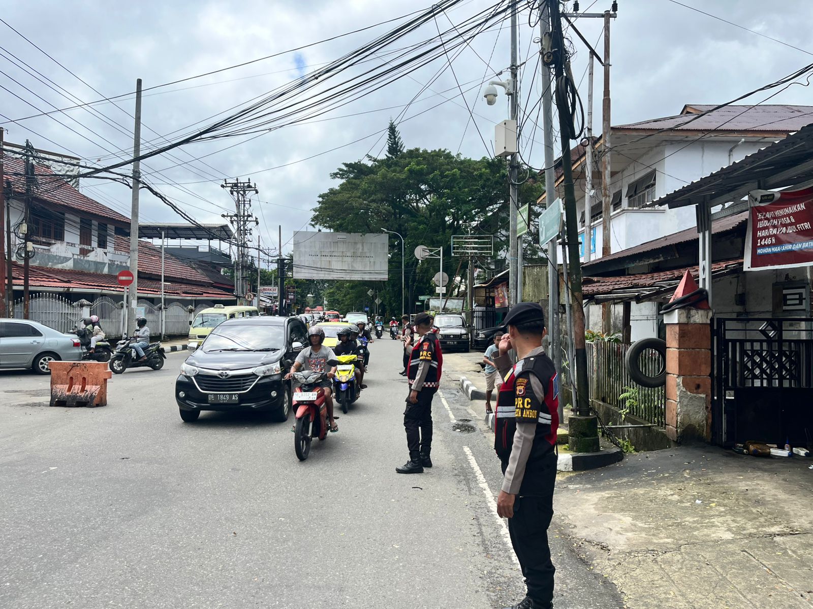Sat Samapta Polresta Ambon Gelar Patroli dan Pengaturan Lalu Lintas di Seputaran Kota