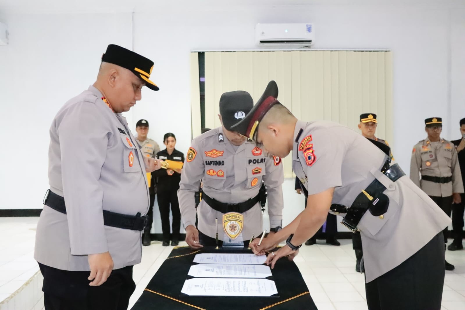 Kapolresta Ambon Pimpin Sertijab Kapolsek Baguala di Aula Prima