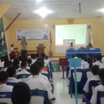 Polsek Baguala Sosialisasikan Pencegahan Kekerasan, Judi Online, dan Napza di SMA Negeri 5 Lateri