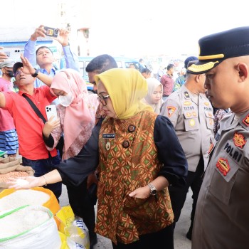 Pemkot Ambon dan Polresta Gelar Sidak di Pasar Mardika
