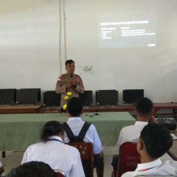 Polsek Damer Berikan Edukasi Cegah Bahaya dan Dampak Perjudian Bagi Peserta Didik