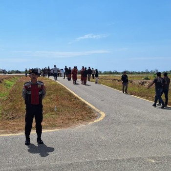 KPPP Polres MBD Amankan Operssional Penerbangan di Bandara Jos Orno Imsula Moa