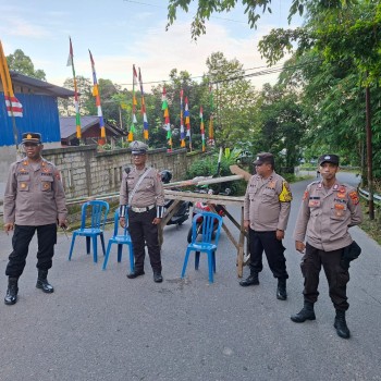 Polsek Nusaniwe gelar Pengamanan Pelantikan raja Negeri Amahusu.